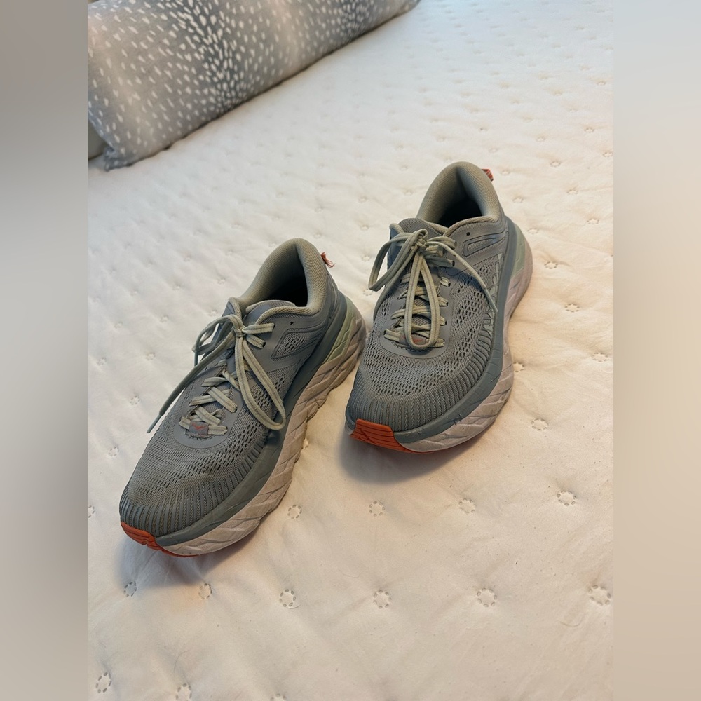 Hoka One One Bondi 7